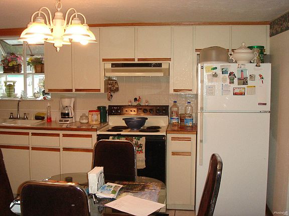 3rd image of 38 Hill St
