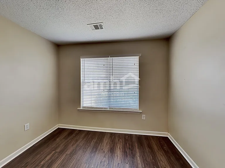 1515 Morning Glory Way — Photo 16