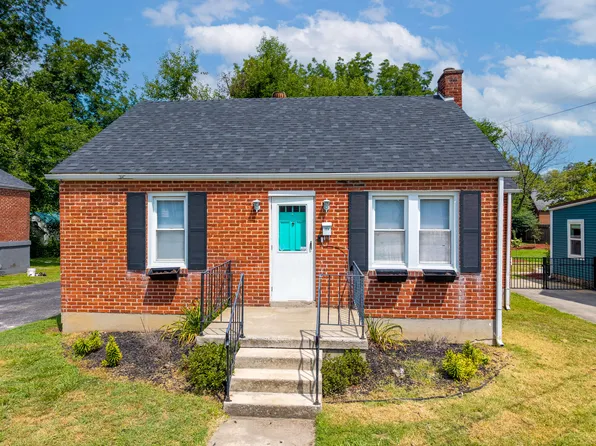 204 W Oak St, Somerset, KY 42501