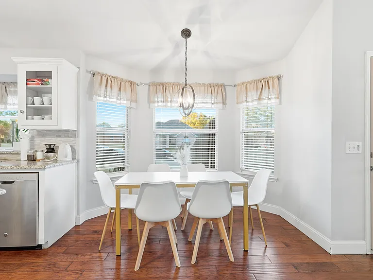 8602 Timber Crest Ct — Photo 15