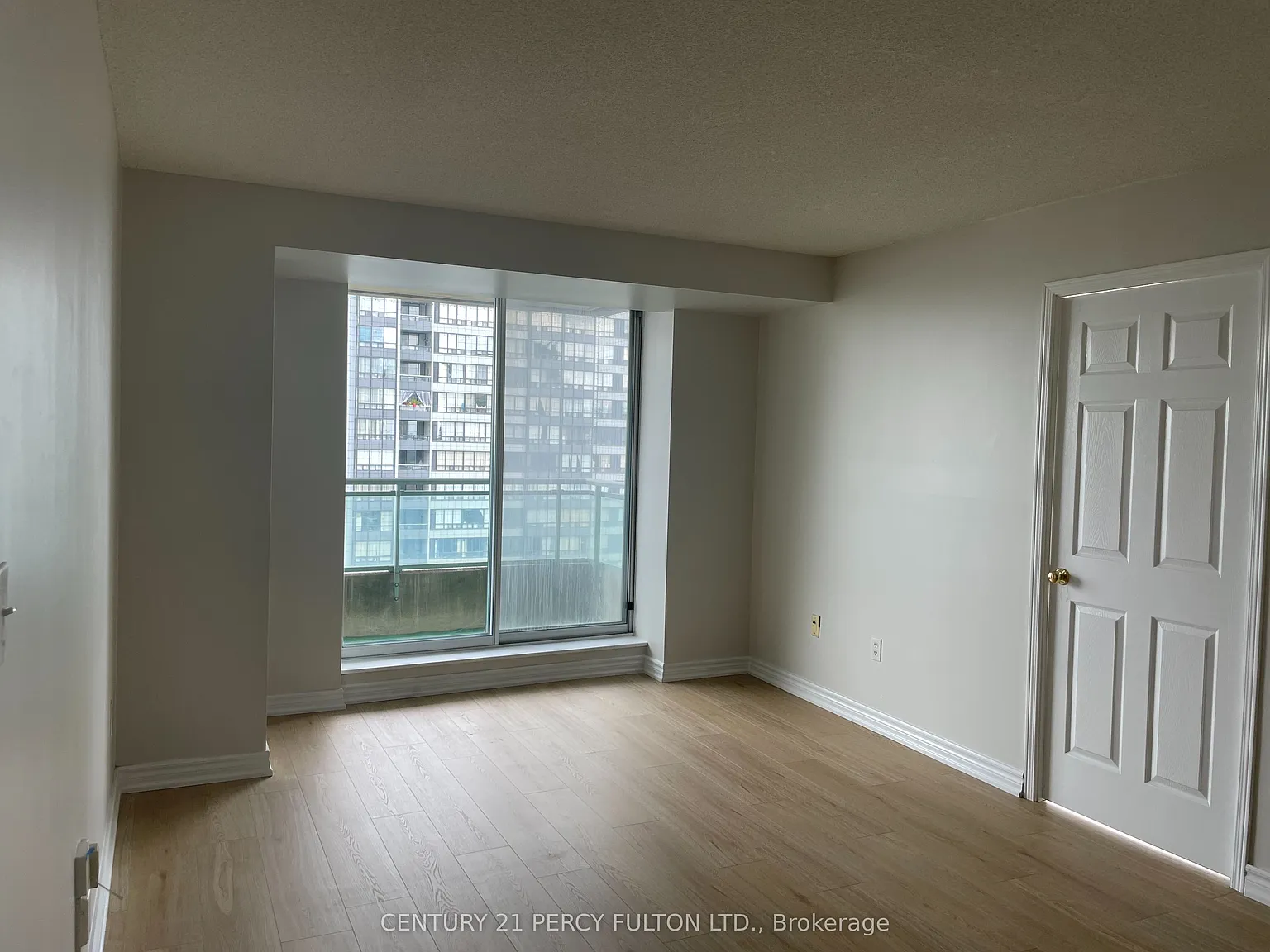 2 bed, $2,600 — Photo 3