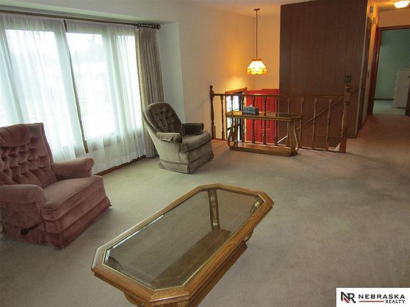 3rd image of 7306 Sun Valley Dr