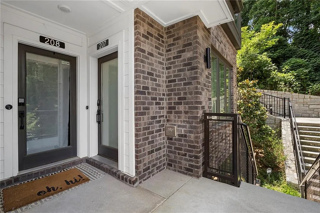 2 bed, 2.0 bath, 1318 sqft, $3,200 — Photo 3