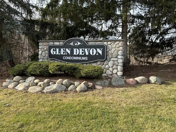 12416 Saint Andrews Way Unit 5, Fenton, MI 48430