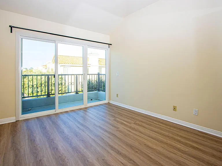 6035 Broadstone Cir — Photo 5
