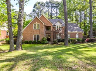 32 S Summer Grove Rd, Cordova, TN 38018