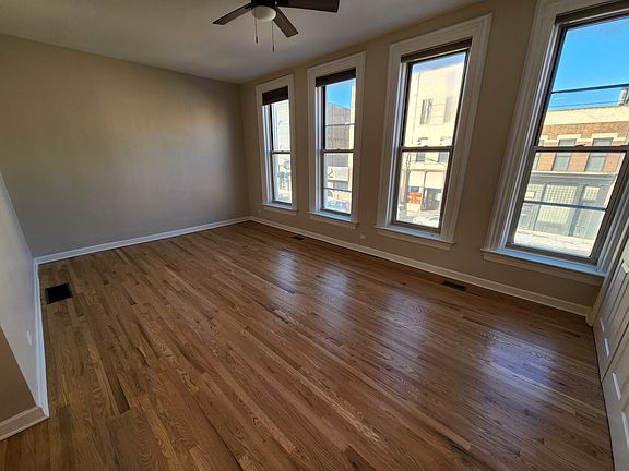2nd image of 1365 W Grand Ave #2F