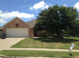 518 Meandering Way, Midlothian, TX 76065