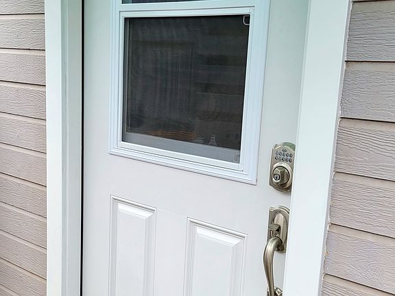 2nd image of 189 Naniloa Dr
