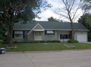 310 E 4th St, Spring Valley, IL 61362