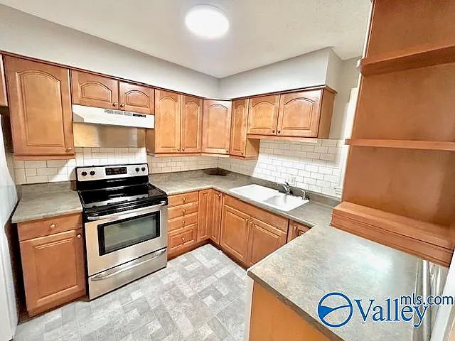 119 Crescent Cir #119 — Photo 11