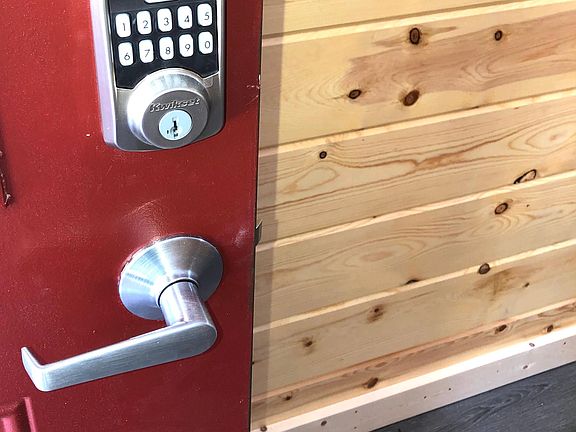 Combination lock for easy entry and convenience.