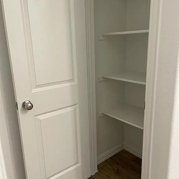 1115 Mahogany Ln — Photo 11