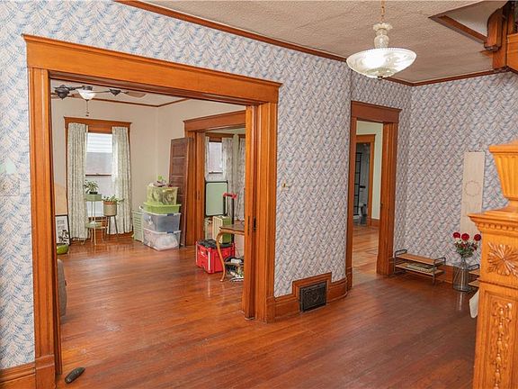 4th image of 631 Orville Ave