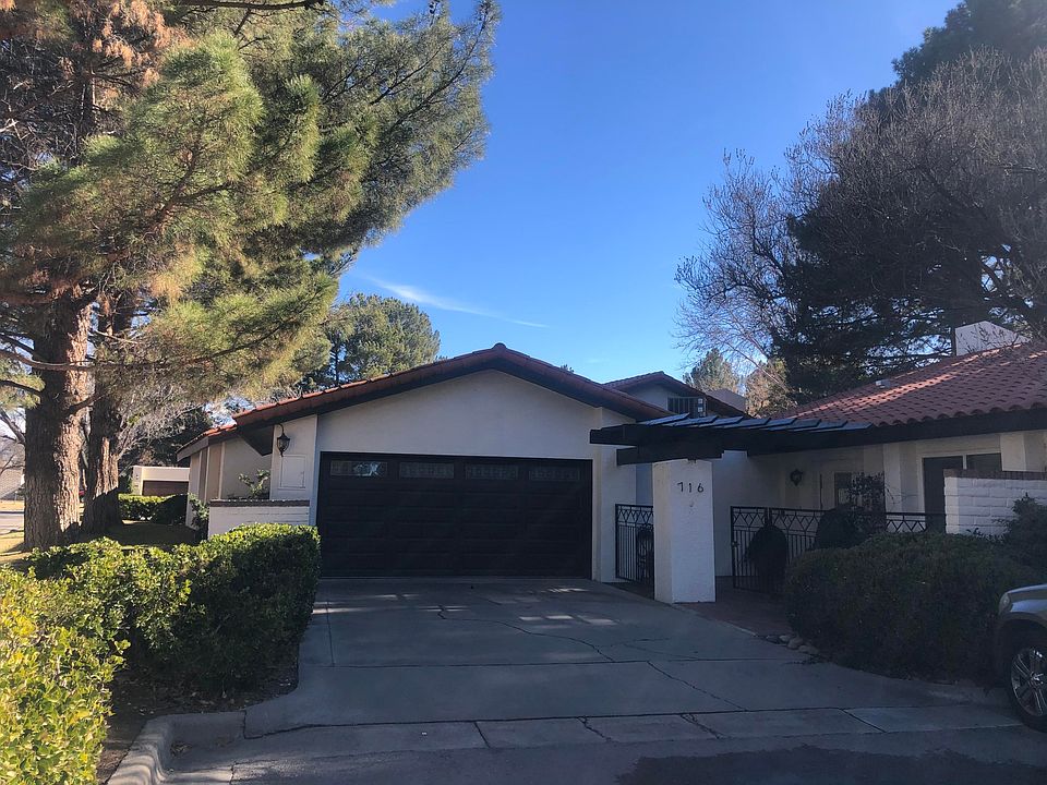 1st image of 716 Lakeshore Dr