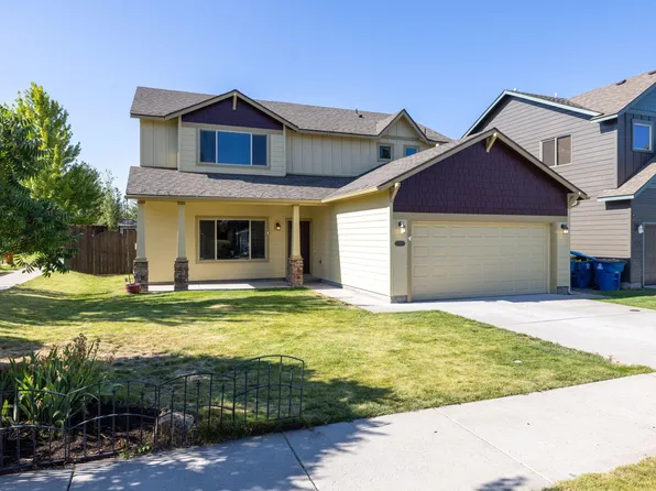 3031 NE Red Oak Dr, Bend, OR 97701