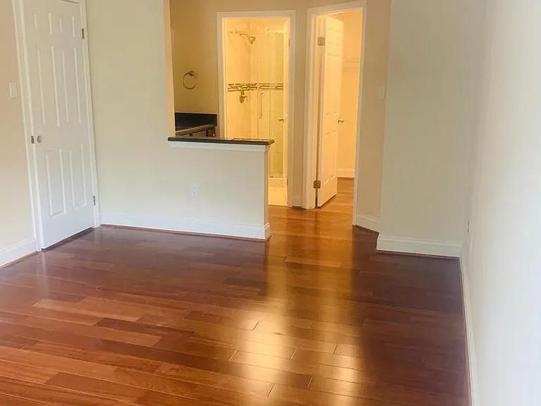 1228 Windmill Ln — Photo 6