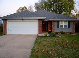 3412 S Meadowlark Ave, Springfield, MO 65807
