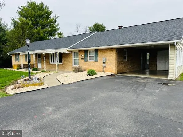 17006 Tower Dr, Williamsport, MD 21795