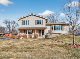 6331 Riverview Ter NE, Fridley, MN 55432