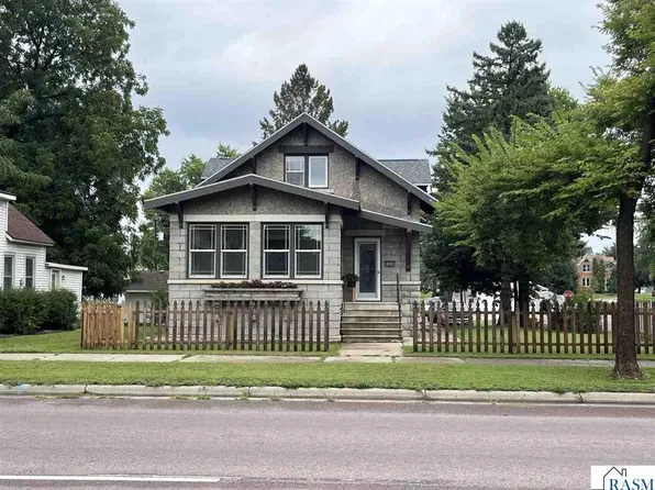 812 N Broadway St, New Ulm, MN 56073