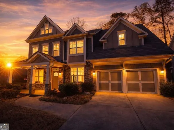 827 Tramore Ct, Acworth, GA 30102