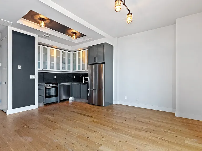 785 Dekalb Ave #PHJ — Photo 2