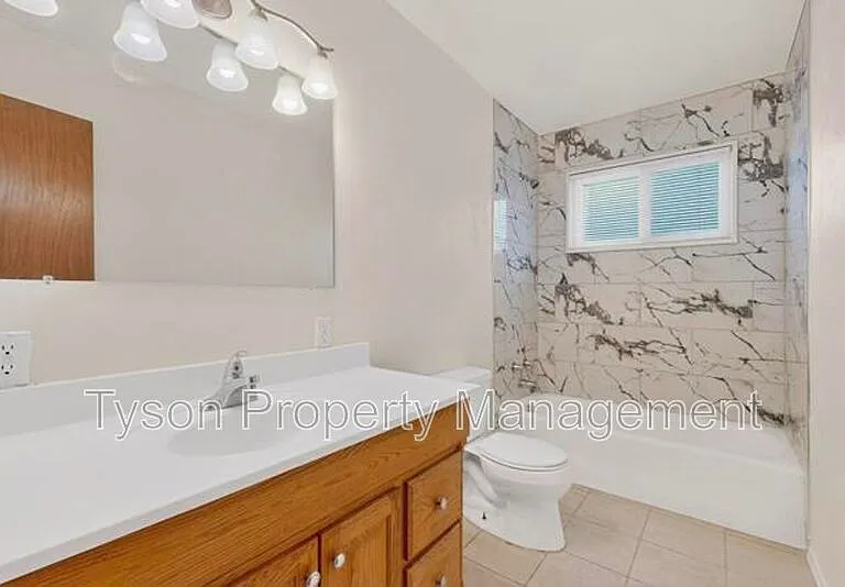 3503 Montclaire Dr NE — Photo 17