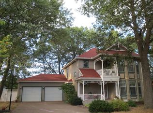 702 Farr Ct, Eau Claire, WI 54701