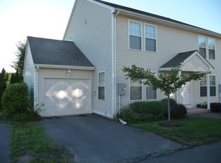 1 Acorn Ln, Unionville, CT 06085