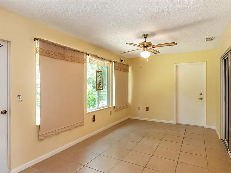 10886 SW 90th Ter — Photo 12
