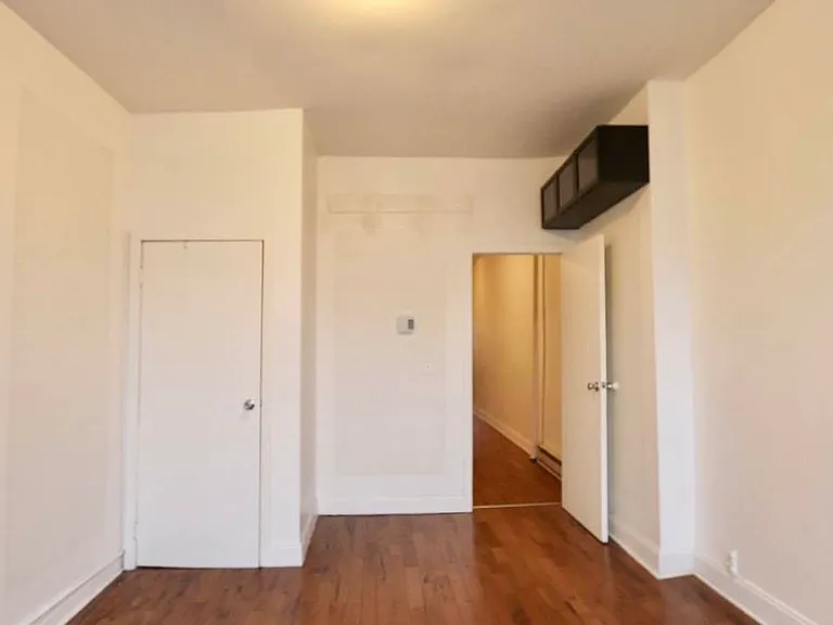 311 Troutman St #2R — Photo 4