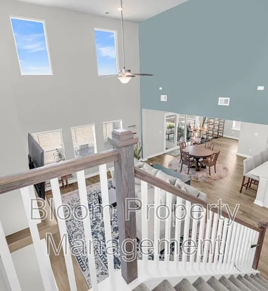 451 Carrara Dr — Photo 23