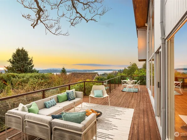 6500 50th Avenue NE, Seattle, WA 98115