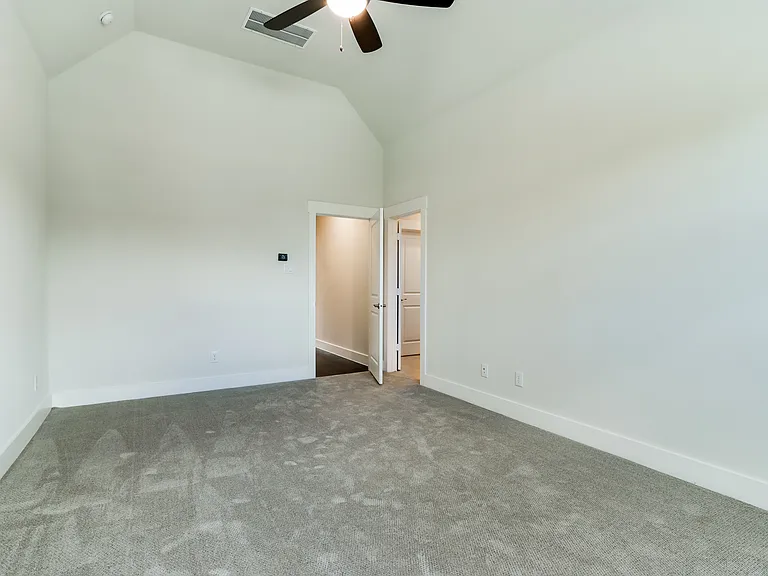 613 Emily Ln — Photo 23