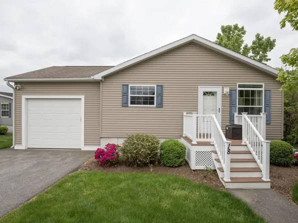 18 Skyview Dr, Brockton, MA 02301