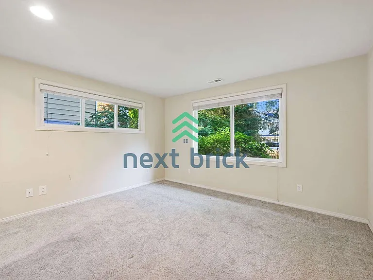10435 SE 13th St — Photo 8