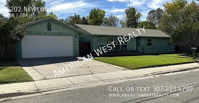 3bed/2bath/2car — Photo 1