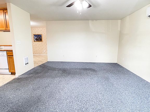4th image of 669 NW Nelson Ct