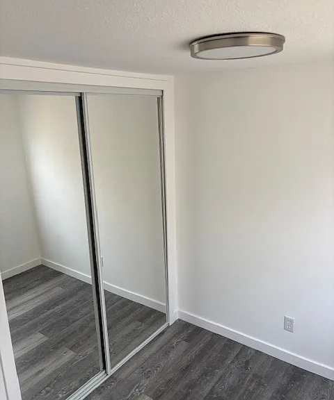 805 E Live Oak St — Photo 4