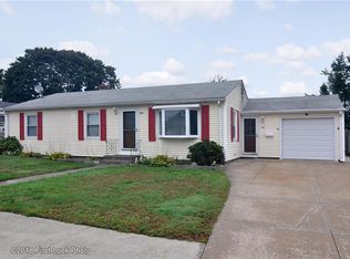 106 Manistee St, Pawtucket, RI 02861