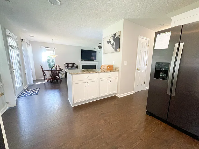 104 Cedar Field Ln — Photo 23