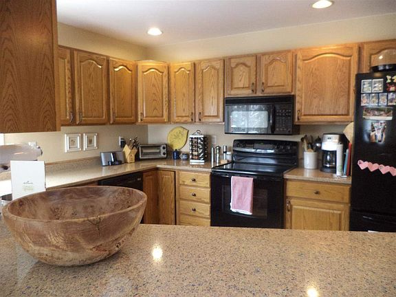 4th image of 905 Donmar Dr