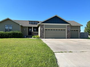 519 Breckenridge Rd, Dodge City, KS 67801