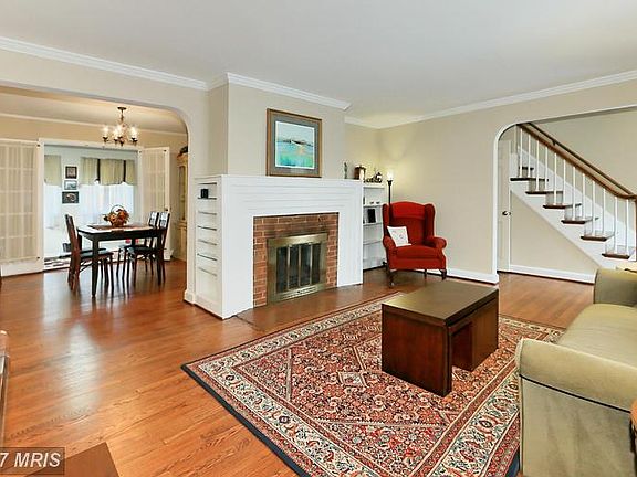 4th image of 3814 Rose Ln