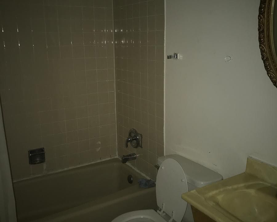 1st image of 587 Wentworth Ave