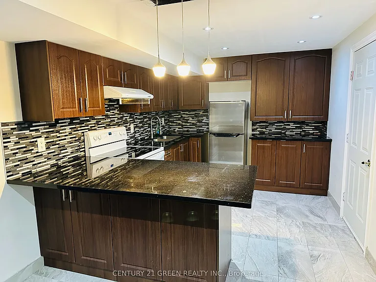 9 Megarry Ct #BASEMENT — Photo 3