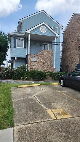 2 bed, 2.0 bath, 1200 sqft, $1,600 — Photo 2