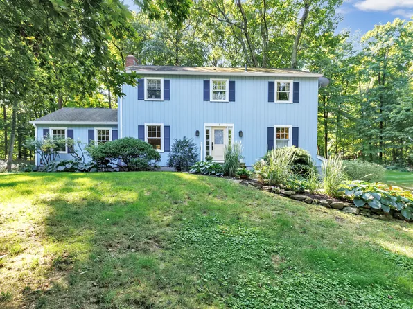 8 Mulberry Street, Ridgefield, CT 06877