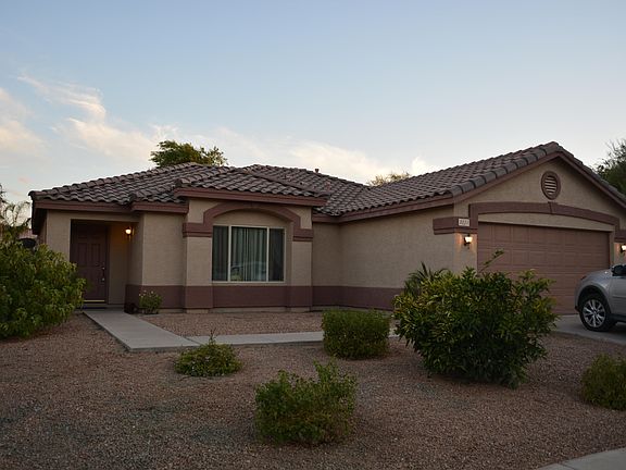 3rd image of 2111 E Remington Pl